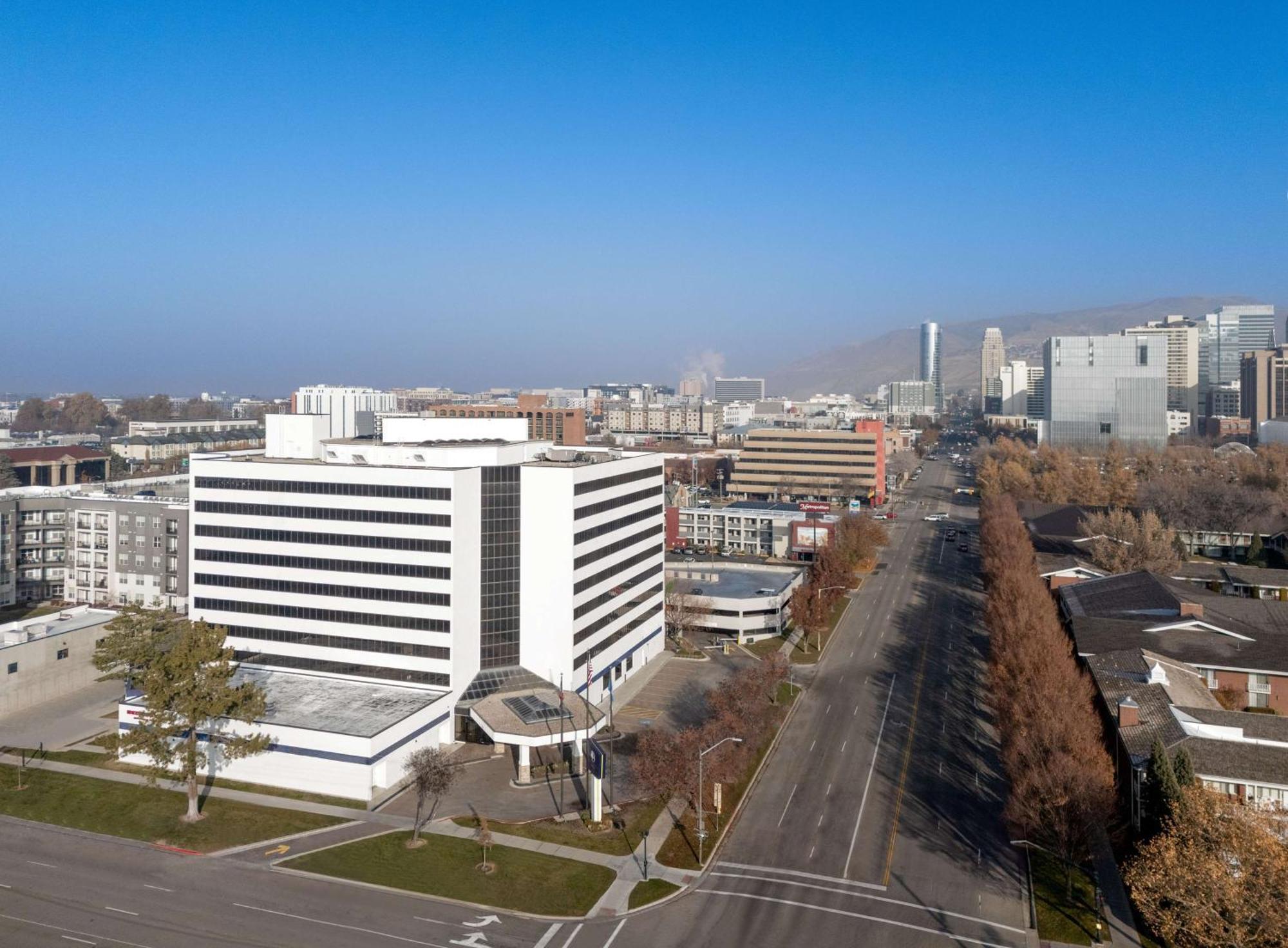 Doubletree Suites By Hilton Salt Lake City Eksteriør billede